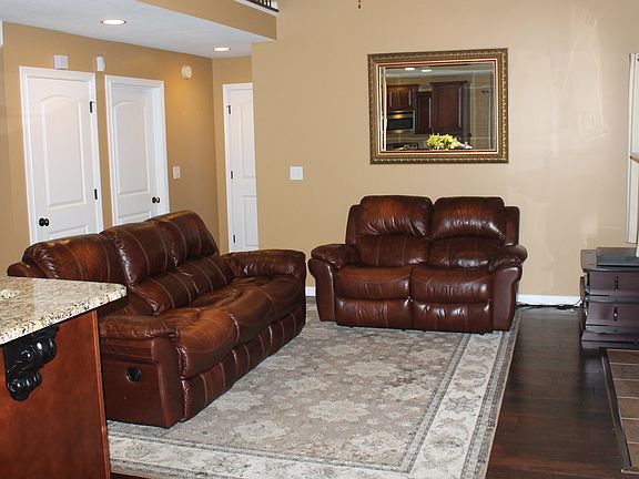 3rd image of 1450 Bruceton Dr