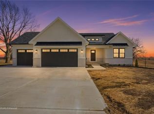 9915 Stockdale Rd, Liberty, MO 64068