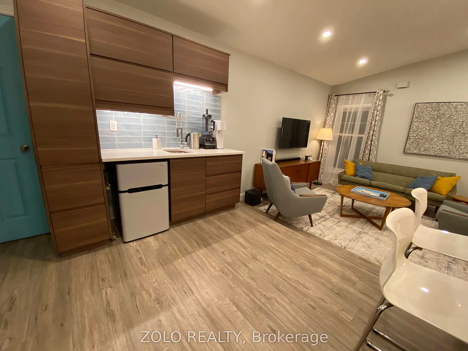 3 bed, $3,400 — Photo 3
