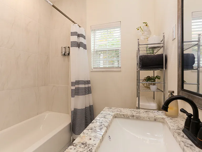 1007 Avant Ave — Photo 14