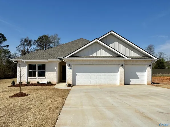 105 Stockholm Ln, Huntsville, AL 35811
