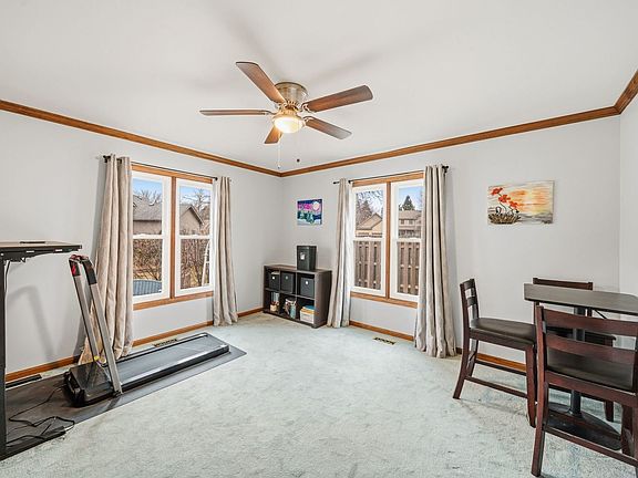 4th image of 2110 Aspen Dr