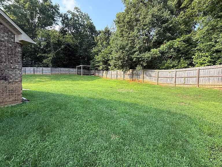 1020 Neeleys Bnd — Photo 12