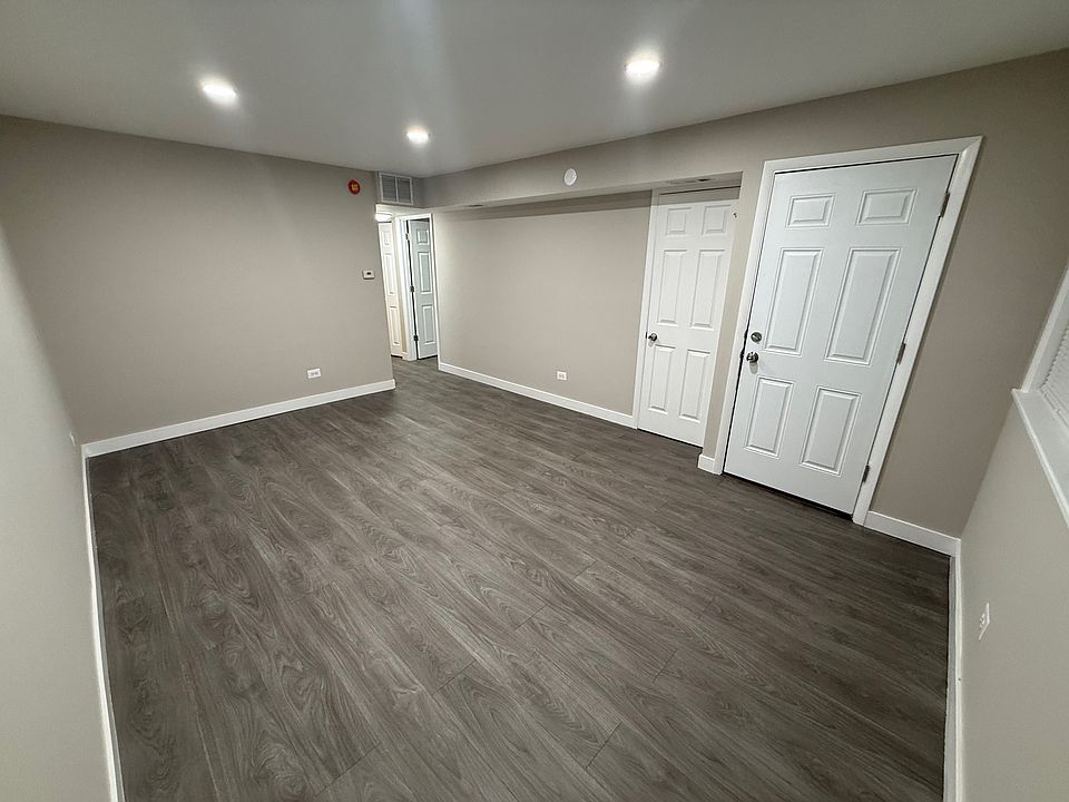1st image of 14329 Park Ave #G