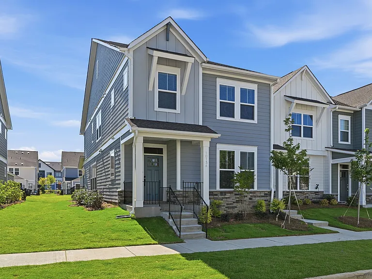 10134 Mamillion Dr — Photo 4