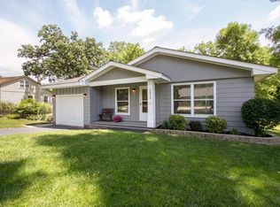 2912 Oakland Ln, McHenry, IL 60050