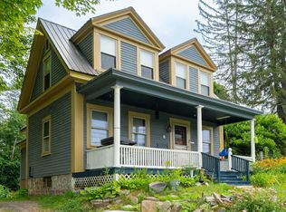 67 School St, Tilton, NH 03276
