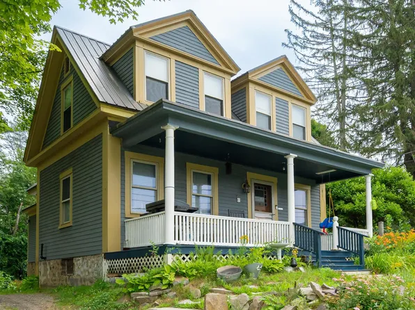 67 School Street, Tilton, NH 03276