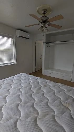 1125 E Elm St #2 Photo 1