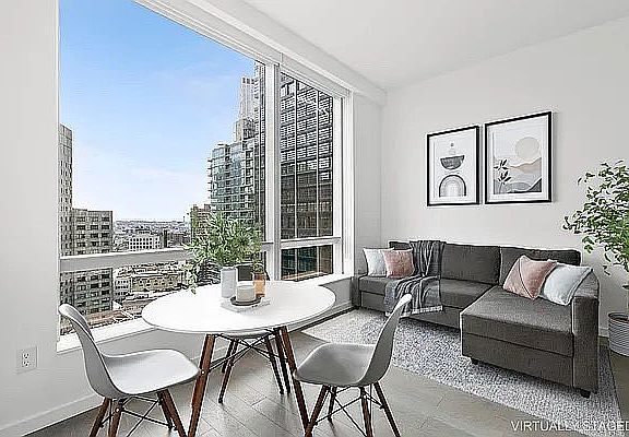 3rd image of 138 Willoughby St #25G