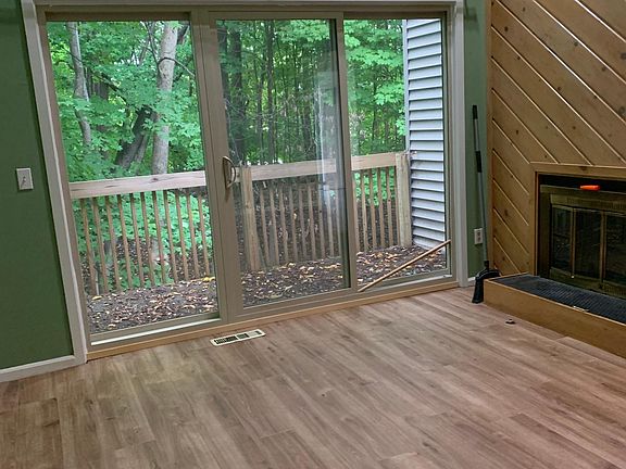 3rd image of 3634 E Meadows Ct