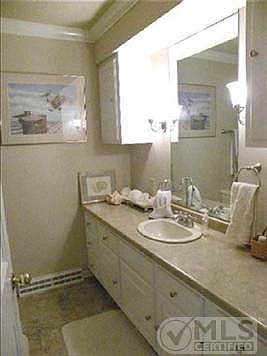 5th image of 1210 Golfview Dr