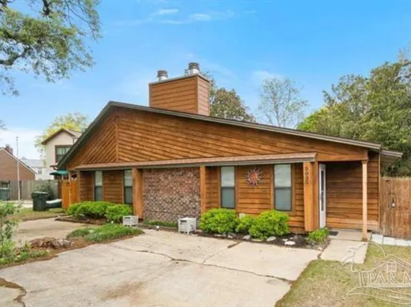 3023 Cedarwood Village Ln, Pensacola, FL 32514