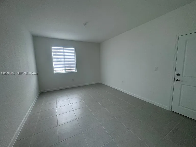 705 SE 13th Street Cir #705 — Photo 43
