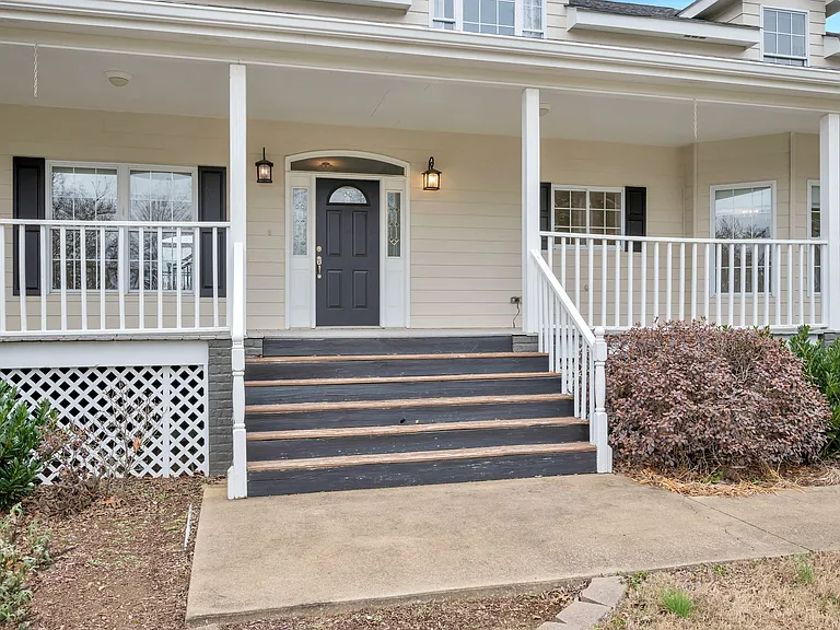 1576 Old Hillsboro Rd — Photo 4