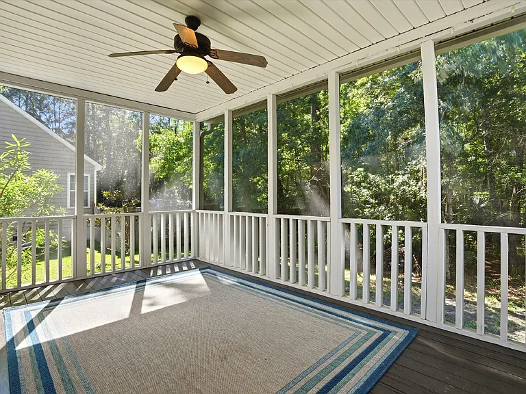 1152 Willoughby Ln — Photo 36