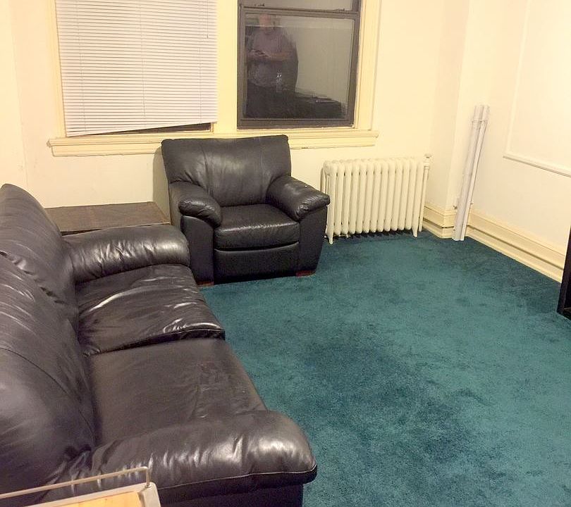 2nd image of 1324 Locust St APT 0928