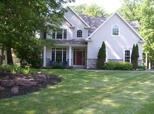 352 Cherry Creek Ln, Rochester, NY 14626