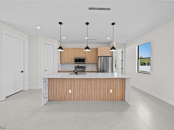 5th image of 845 Nimitz Blvd