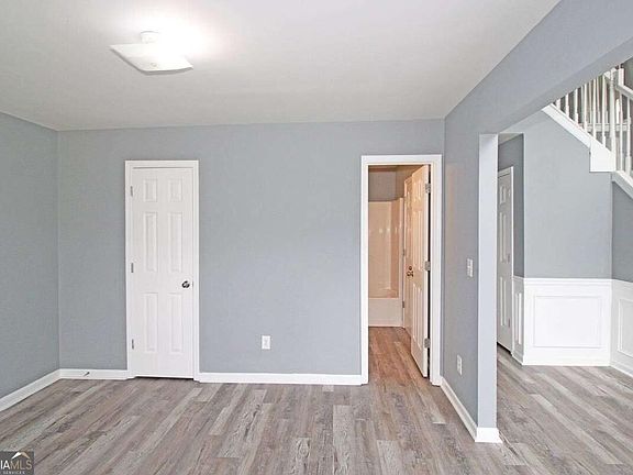 5th image of 6263 Shell Dr SW