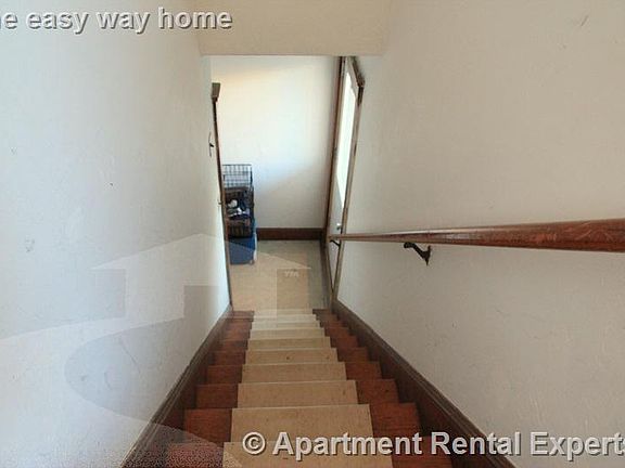 2nd image of 31-33 Brimmer St