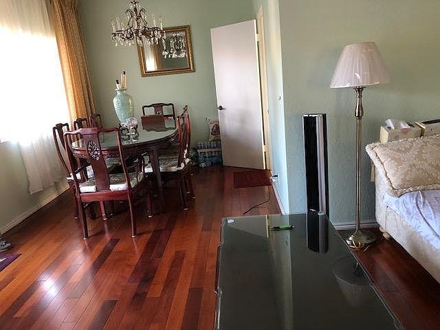 2nd image of 25624 Oak St