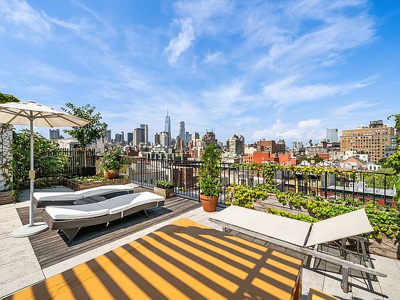 2nd image of 250 Bowery #Phd