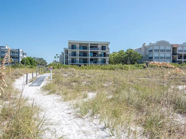3200 Gulf Blvd #103 — Photo 49
