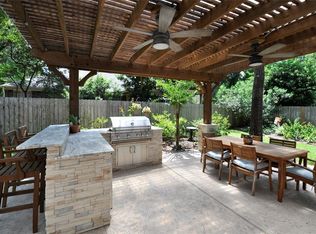 186 W Sterling Pond Cir, Spring, TX 77382