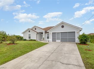 2501 27th St W, Lehigh Acres, FL 33971