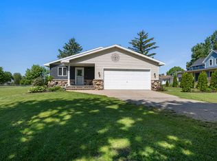 N1947 Mayflower Rd, Appleton, WI 54913