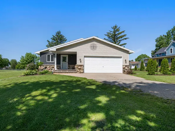 N1947 Mayflower Rd, Appleton, WI 54913