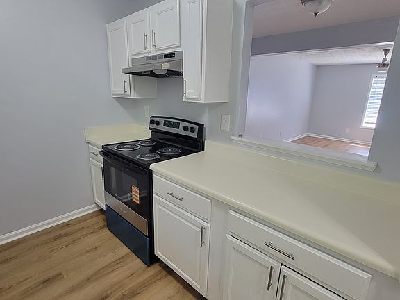 2nd image of 102 Westridge Dr