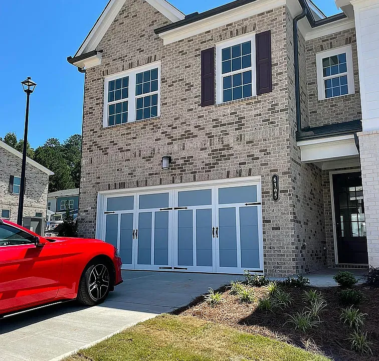 6105 Sweetbay Ln