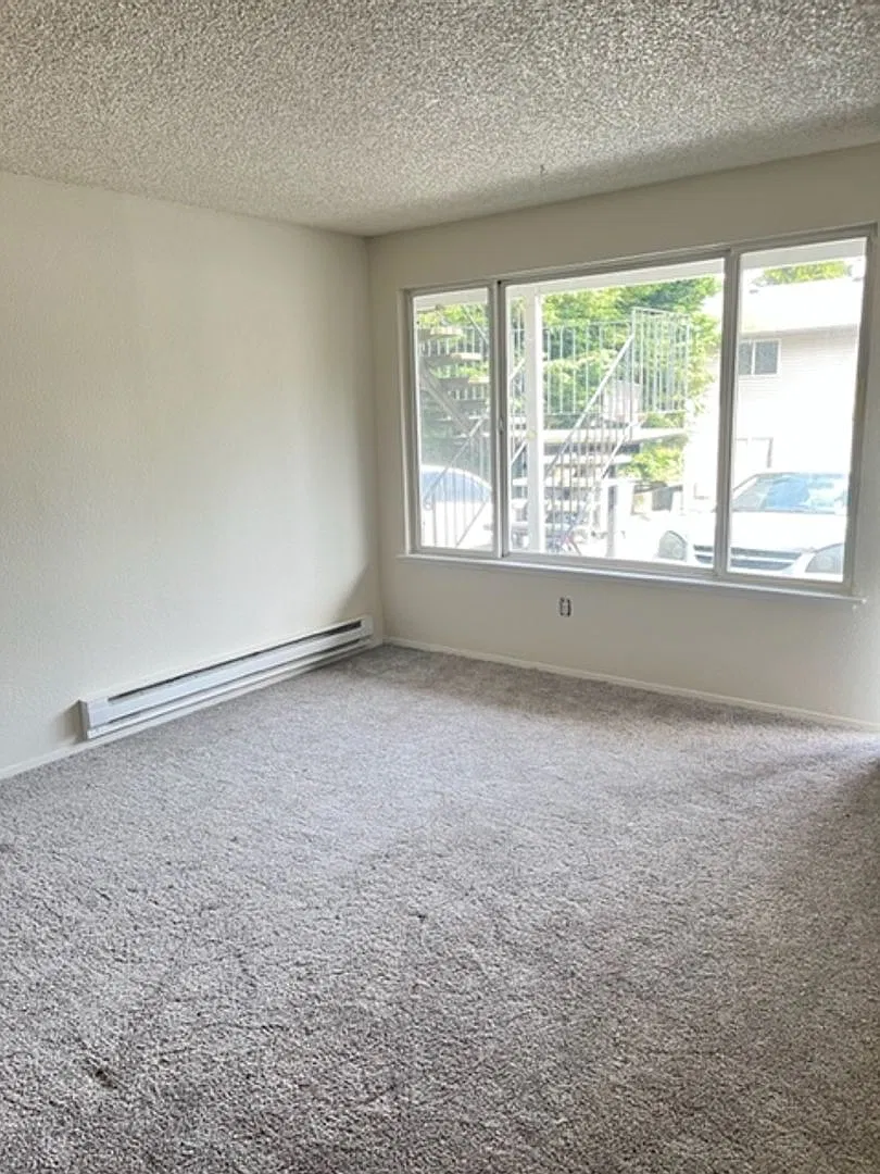 Skyridge Apartments — Photo 3