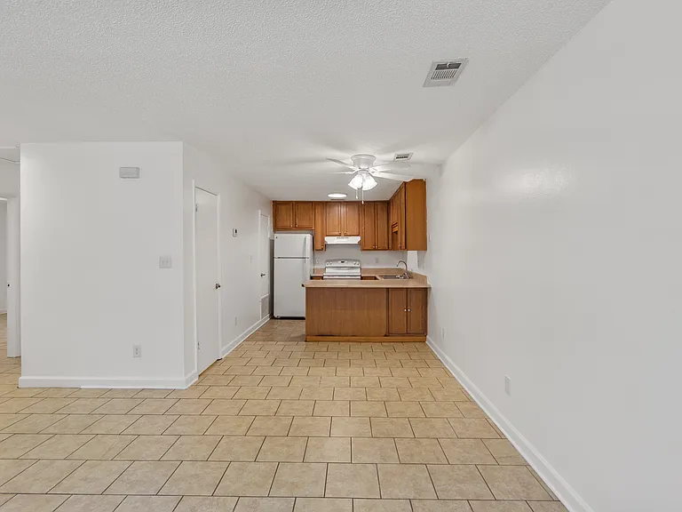 6346 W Fairfield Dr — Photo 5