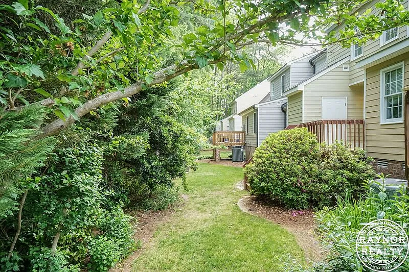 2 bed, 3.0 bath, 1079 sqft, $1,750 — Photo 4