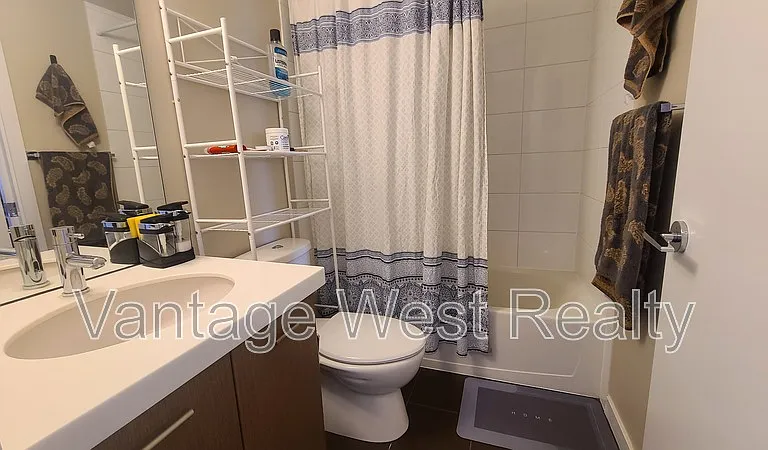 1550 Dickson Ave #318 — Photo 9