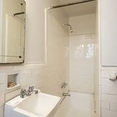 Rented by Garfield Realty  | media 17