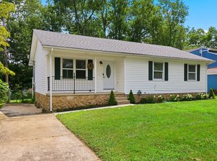 1137 Wood Ridge Rd, Lexington, KY 40514
