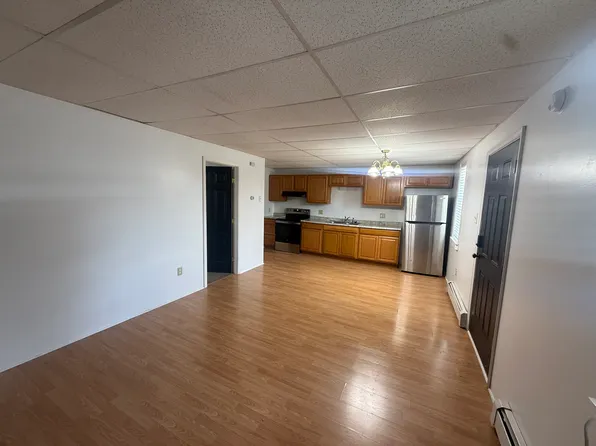 400 N Main St, Bernville, PA