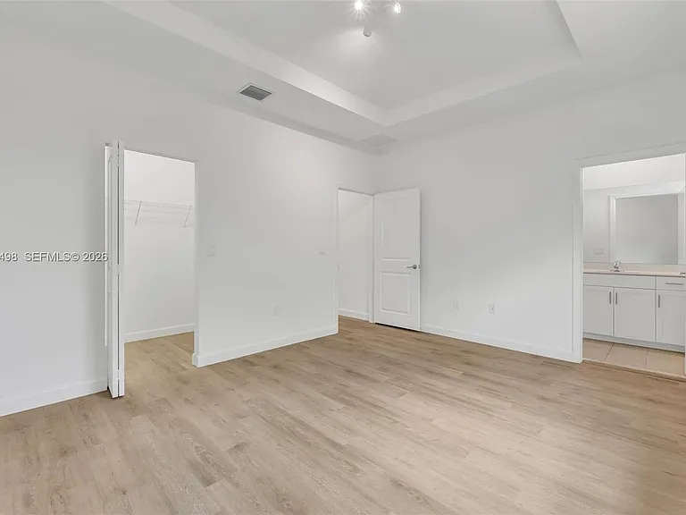 582 NE 207th St #582 — Photo 26