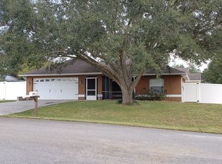 5008 Memory Ln, Zephyrhills, FL 33542