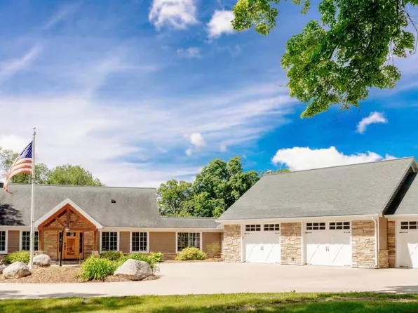 51383 Bucks Mill Rd, Detroit Lakes, MN 56501