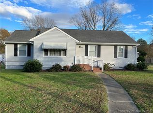 496 Queens Creek Rd, Williamsburg, VA 23185