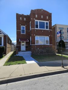 6043 W Gunnison St, Chicago, IL, 60630