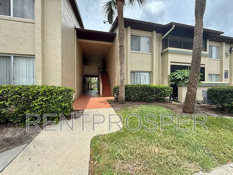 6104 Curry Ford Rd #108 — Photo 1