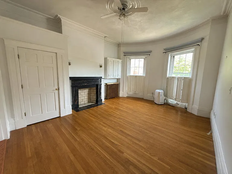 187 Webster St #2 — Photo 9