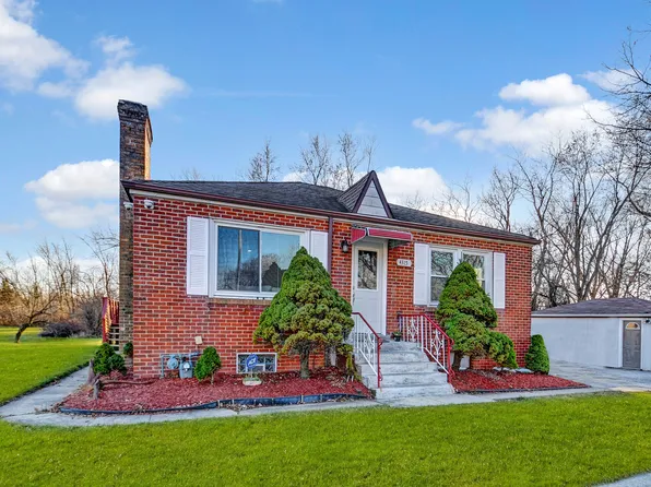 4315 Sauk Trl, Richton Park, IL 60471