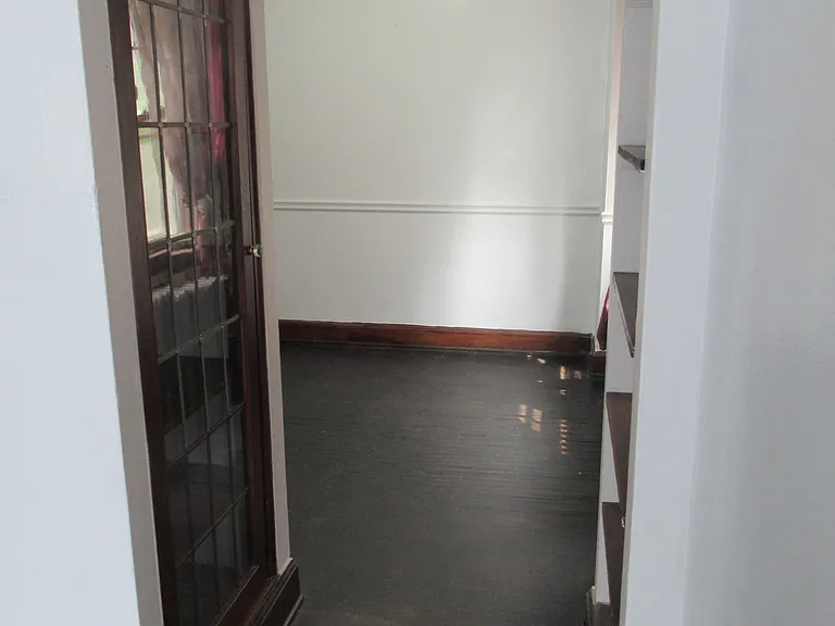 559 Kenmore Ave #1 — Photo 4